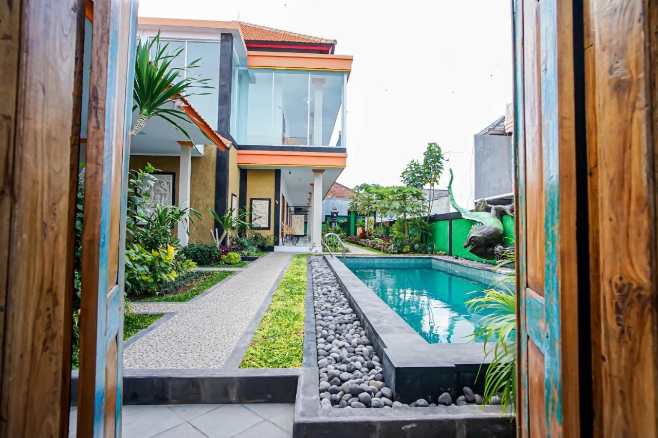 Guest House At Gunung Salak Bali Kerobokan Buitenkant foto